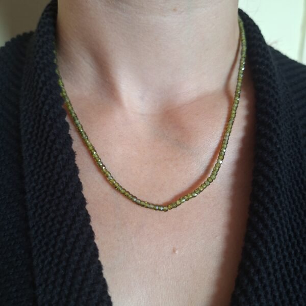 Collier court vert – Image 3