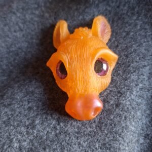 Broche cheval orange